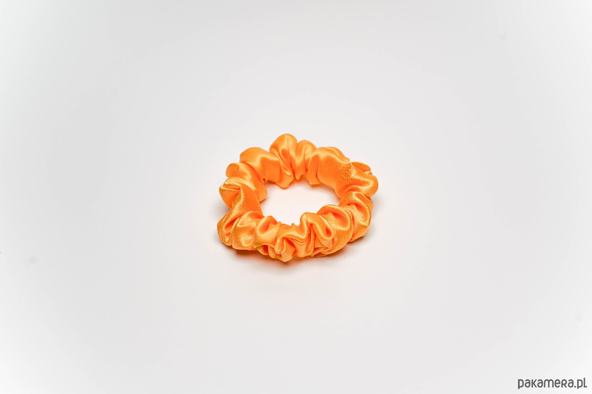 jedwabna scrunchie