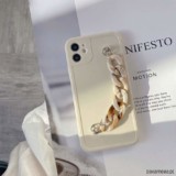 Oryginalne etui na telefon