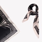 Jak nosić gawroszkę? Pomysły nie tylko dla elegantek