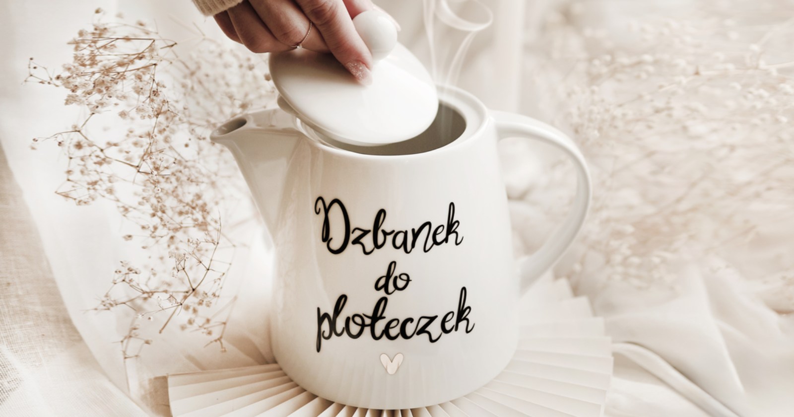 Jaki prezent dla przyjaciółki? Pomysły na podarunki od serca