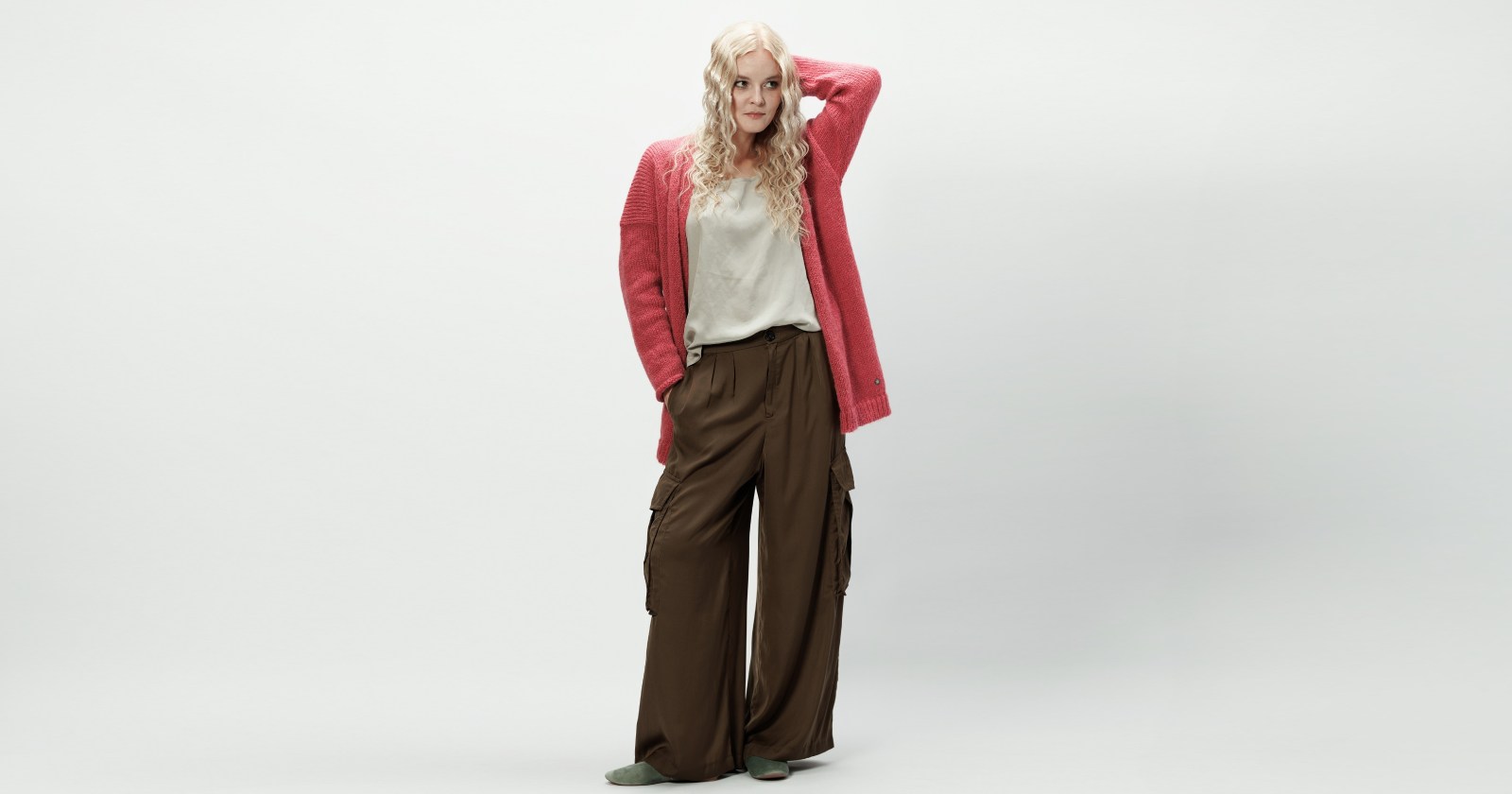 Jakie kolory pasują do różowego? Sztuka łączenia kolorów