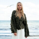 Jaki kolor pasuje do butelkowej zieleni? Harmonijne połączenia