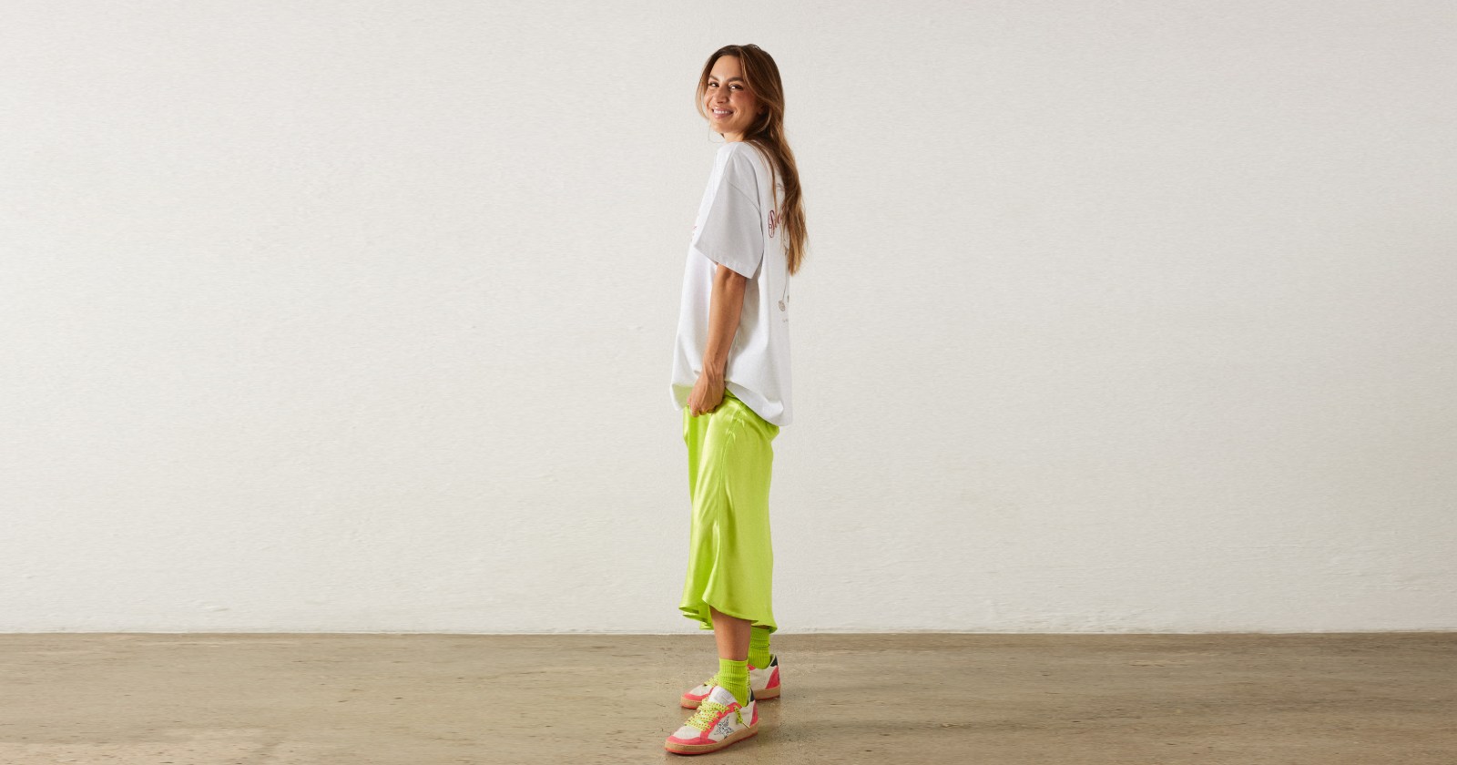 Dopamine dressing - czym jest i dlaczego warto nosić kolorowe ubrania?