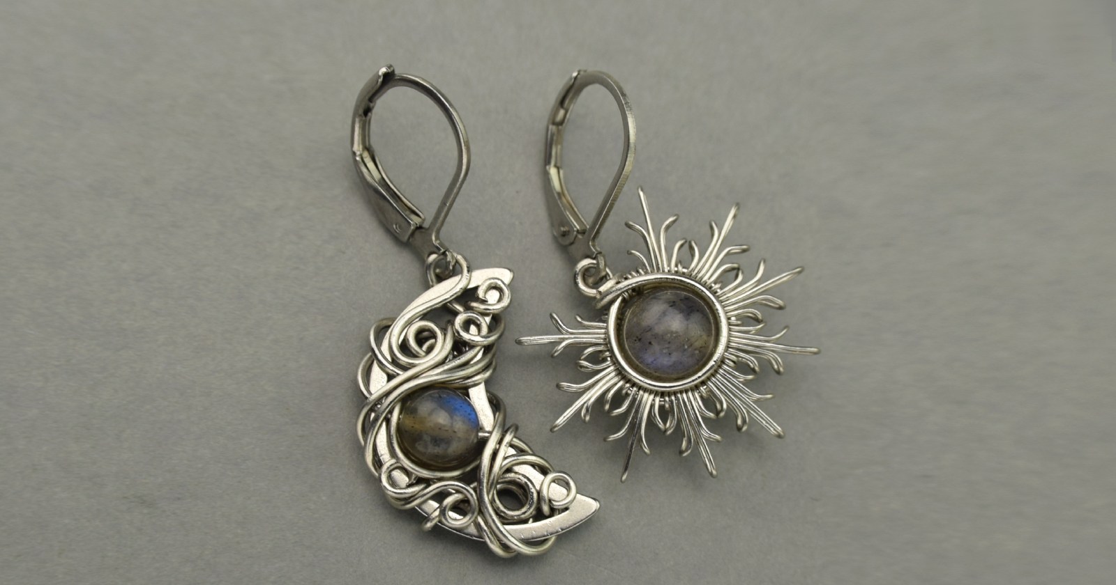 Kolczyki asymetryczne – must-have dla fanek nowoczesnej biżuterii